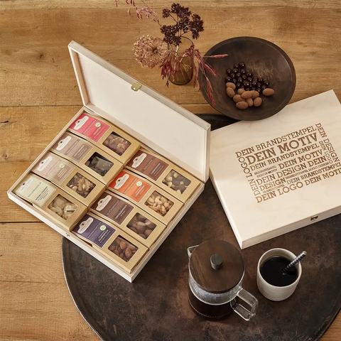 8 Premium Snacks in der Birkenholzbox