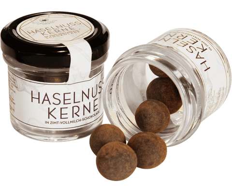 Weihnachtsgewürze im Glas - Haselnusskerne in Zimt-Vollmilch Schokolade - wellnuss Premium Präsente