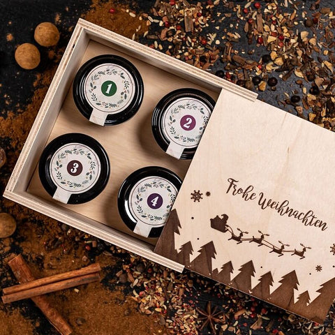 Adventskalender mit 4 Weihnachts-Spezialitäten in der Birkenholzbox