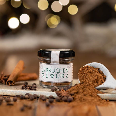 Weihnachtsgewürze im Glas - Lebkuchengewürz - wellnuss Premium Präsente