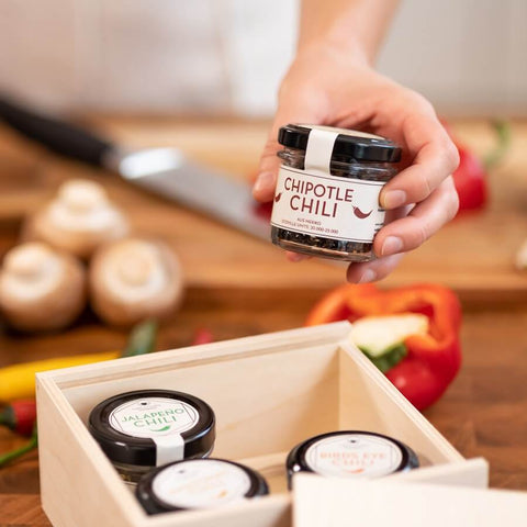Geschenkset mit 4 Chilisorten im edlen Gourmetkästchen - wellnuss Premium Präsente