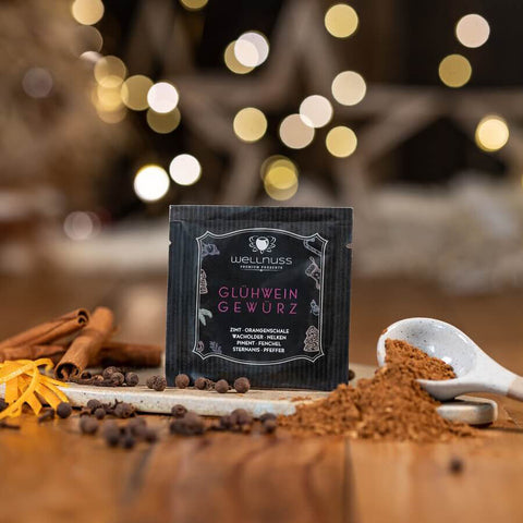 Portionsbeutel Glühwein - oder Lebkuchengewürz (10g) in der Klappkarte - wellnuss Premium Präsente